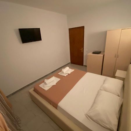 Delfino Hotel モラ・カリヴァ エクステリア 写真